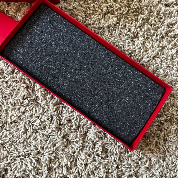 Empty Baccarat Red Storage Gift Box for a Vase with Foam Insert 100% Authentic - Picture 9 of 10